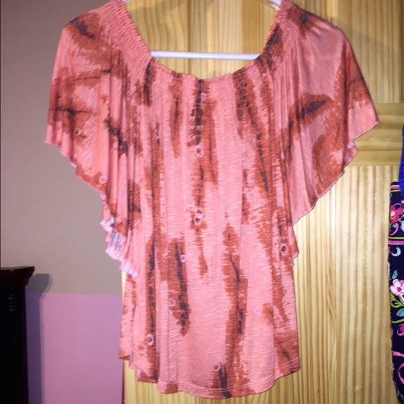 New!-American Rag top - Picture 3 of 3