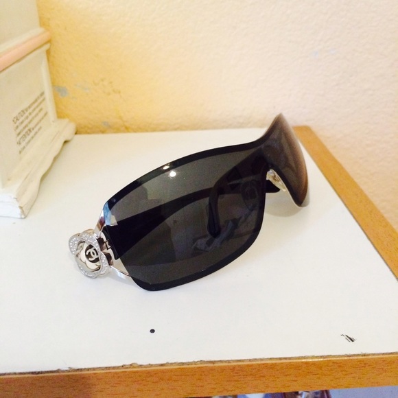 CHANEL Accessories - Authentic Chanel Sunglasses