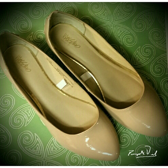 Nude Pointed Toe Ballerinas