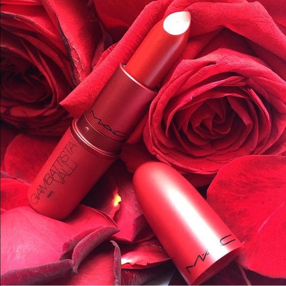 Eugenie & Charlotte - Picture 3 of 3