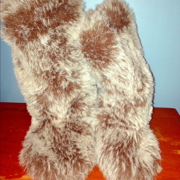 Fuzzy brown boots