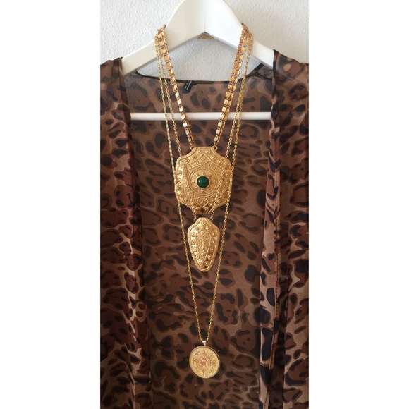 Two Piece Vintage Necklace set