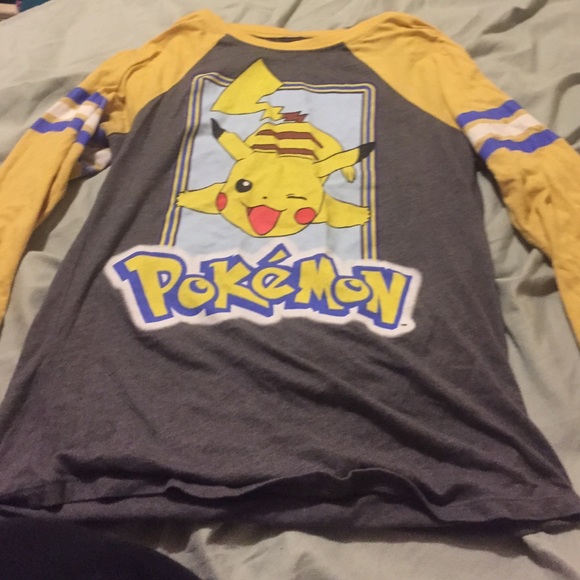 Adorable pikachu half sleeve T