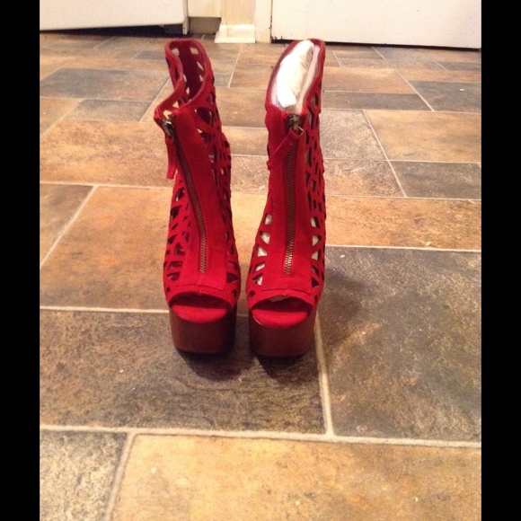 Authentic Jeffrey Campbell candela zip arch heel