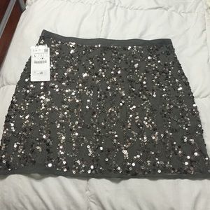 Zara Skirt Sz L - last chance, donating today