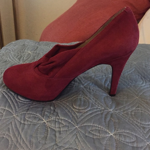 Nine West heals make en offer