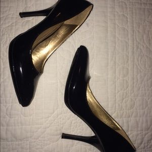 BCBGeneration black patent leather heels