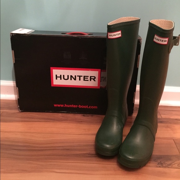 BRAND NEW Hunter Rain Boots