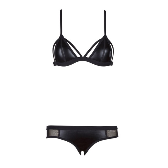 ❌SOLD❌Brakini Holy Blackberry Bikini