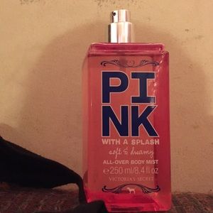 Pink body mist