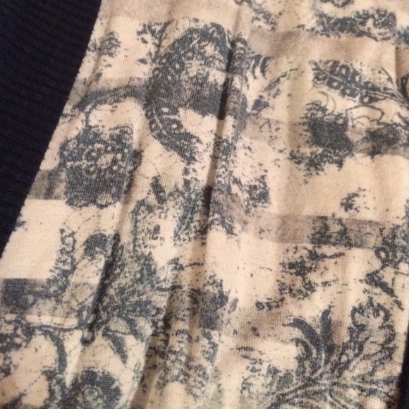 Top - Picture 3 of 4