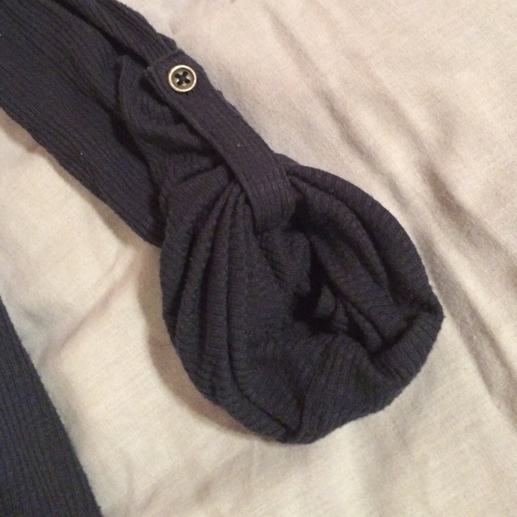 Top - Picture 4 of 4