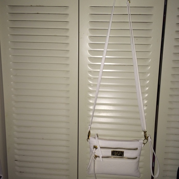 Michael Kors white and gold purse/clutch - Picture 4 of 4
