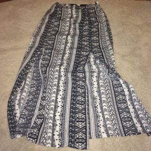 Double slit tribal print maxi skirt