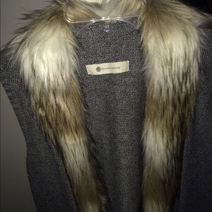 Fur vest