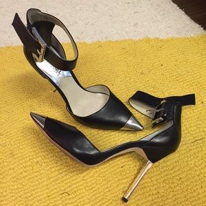 Sexy Michael Kors steel toe pumps