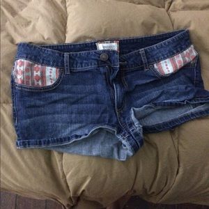 Forever 21 jean shorts size 29 barely worn