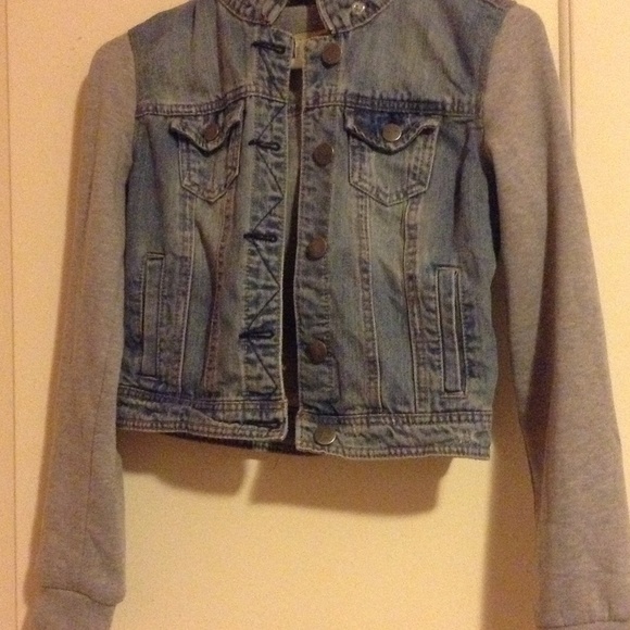 LA Hearts light wash jean jacket