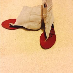 DV by Dolce Vita suede sandal bootie size 6