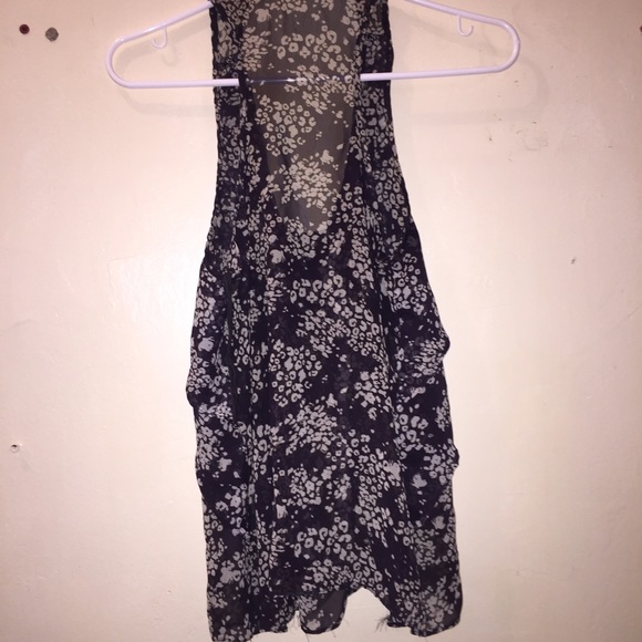 Top - Picture 2 of 2