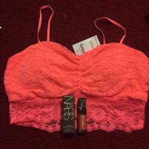 Lace bra and nars lipgloss