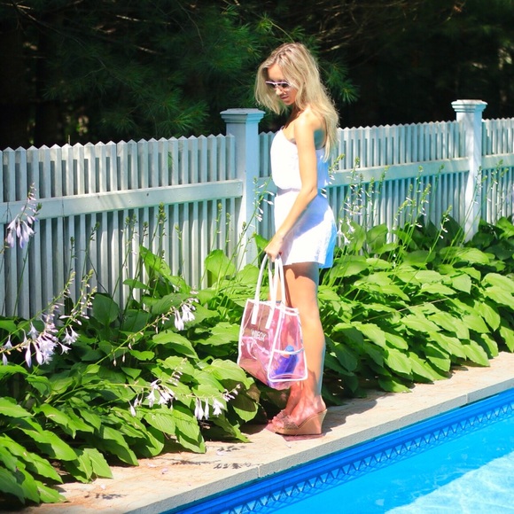 SoldOut11thStreet - Picture 4 of 4