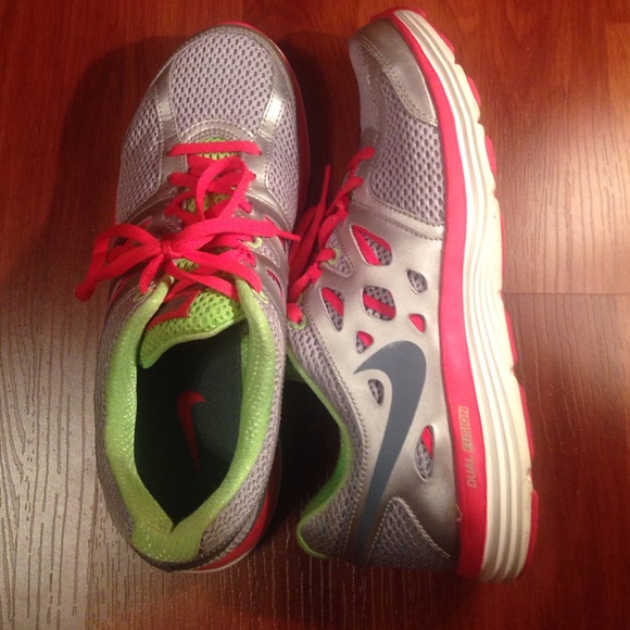 Nike Dual Fusion Lite