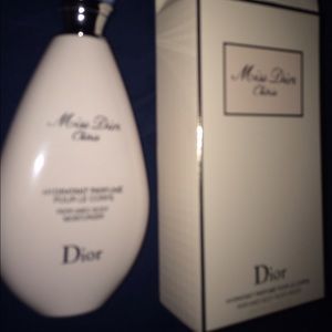 Miss Dior Cherie perfumed body moisturizer