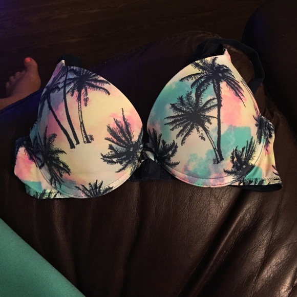 NWOT beach themed bra