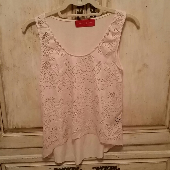 See through pattern top - Picture 1 of 3