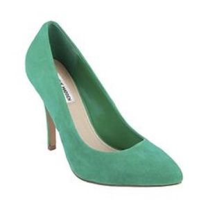 Steve Madden Green Suede Pumps