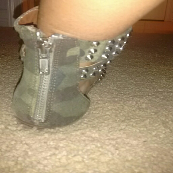 Steve madden army sandals - Picture 2 of 3