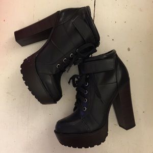 JF Kourtney lug sole booties