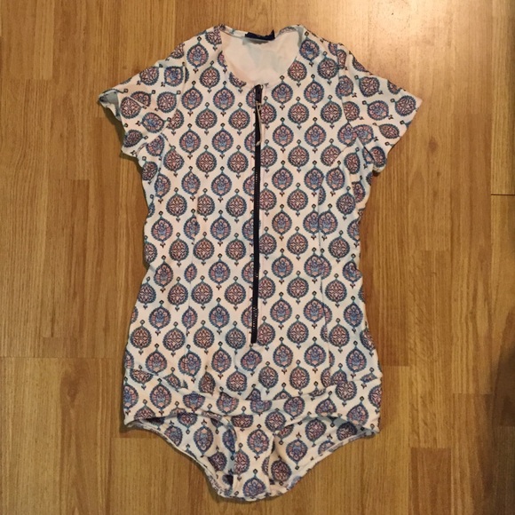 BASTA SURF MEDIUM RASHGUARD