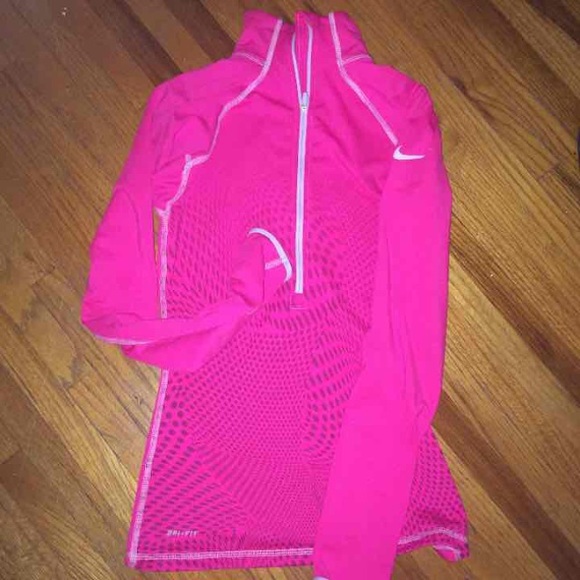 Nike Half-Zip