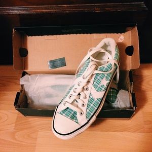 Teal Plaid Converse in Box Size 7.