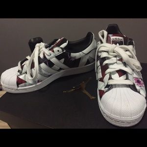 Adidas women original superstars
