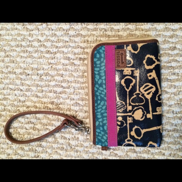 Fossil Clutches & Wallets - Fossil wristlet