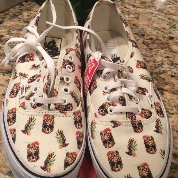 red pineapple vans