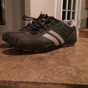 Sperry-esque men's shoes. Made by Perry Ellis.