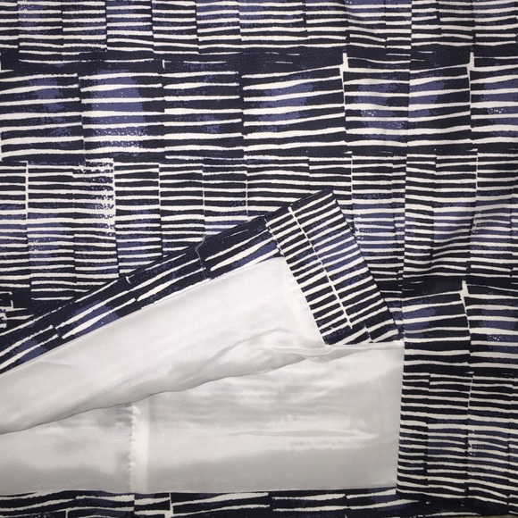 Kate Spade Saturday Striped Pattern Skirt! - Picture 4 of 4