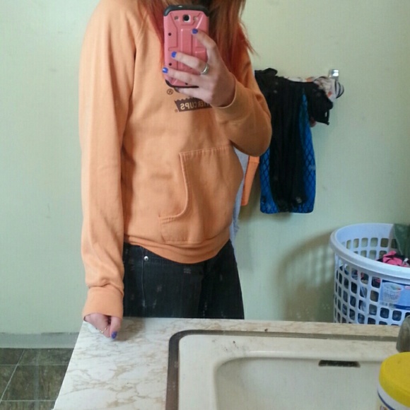 🌟In process of trading🌟 Reeses sweatshirt - Picture 3 of 3