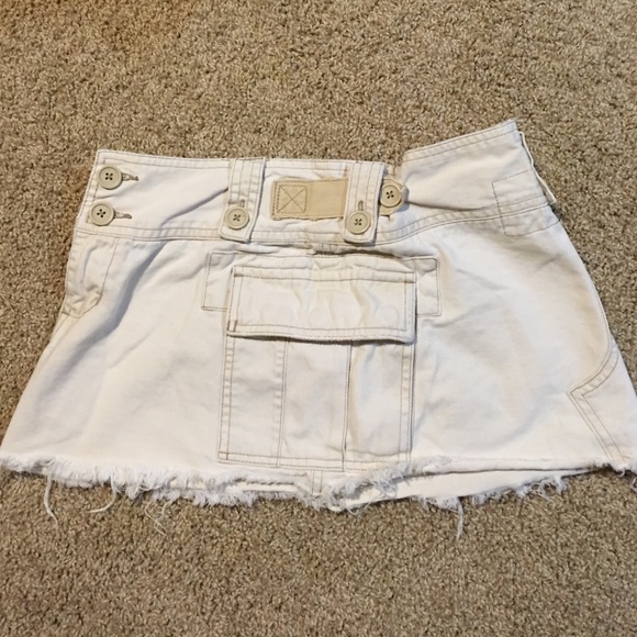 Abercrombie and Fitch Mini Skirt - Picture 3 of 4