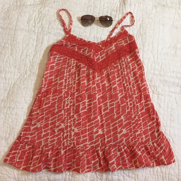 Hang Ten Tank - Picture 1 of 3