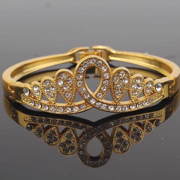 Jewelry - Brand new. Tiara bracelet