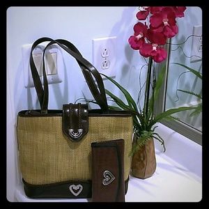 Straw Handbag/Billfold Set.  Looks like Brighton!