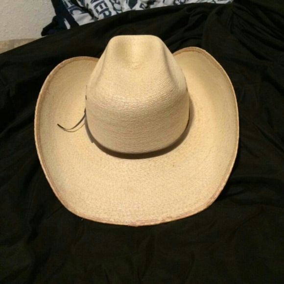 Tan cowboy hat - Picture 2 of 4