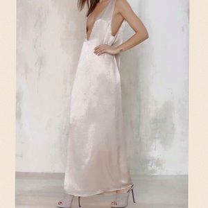 ✨Beautiful Nasty Gal Pink Satin Dress✨