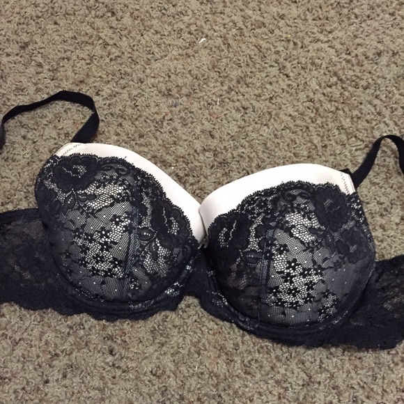 VS Black lace and cream push up bra