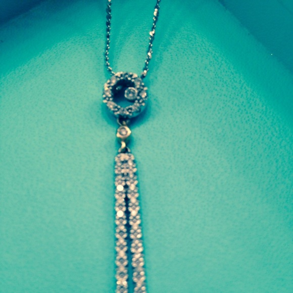 Diamond Pendant in 14k White Gold (chain included) - Picture 2 of 8